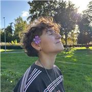 Ragazza neodiplomata al liceo scientifico offre ripetizioni online o in presenza di matematica